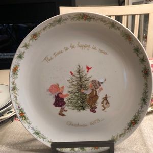 Vintage Holly Hobbie Christmas plate